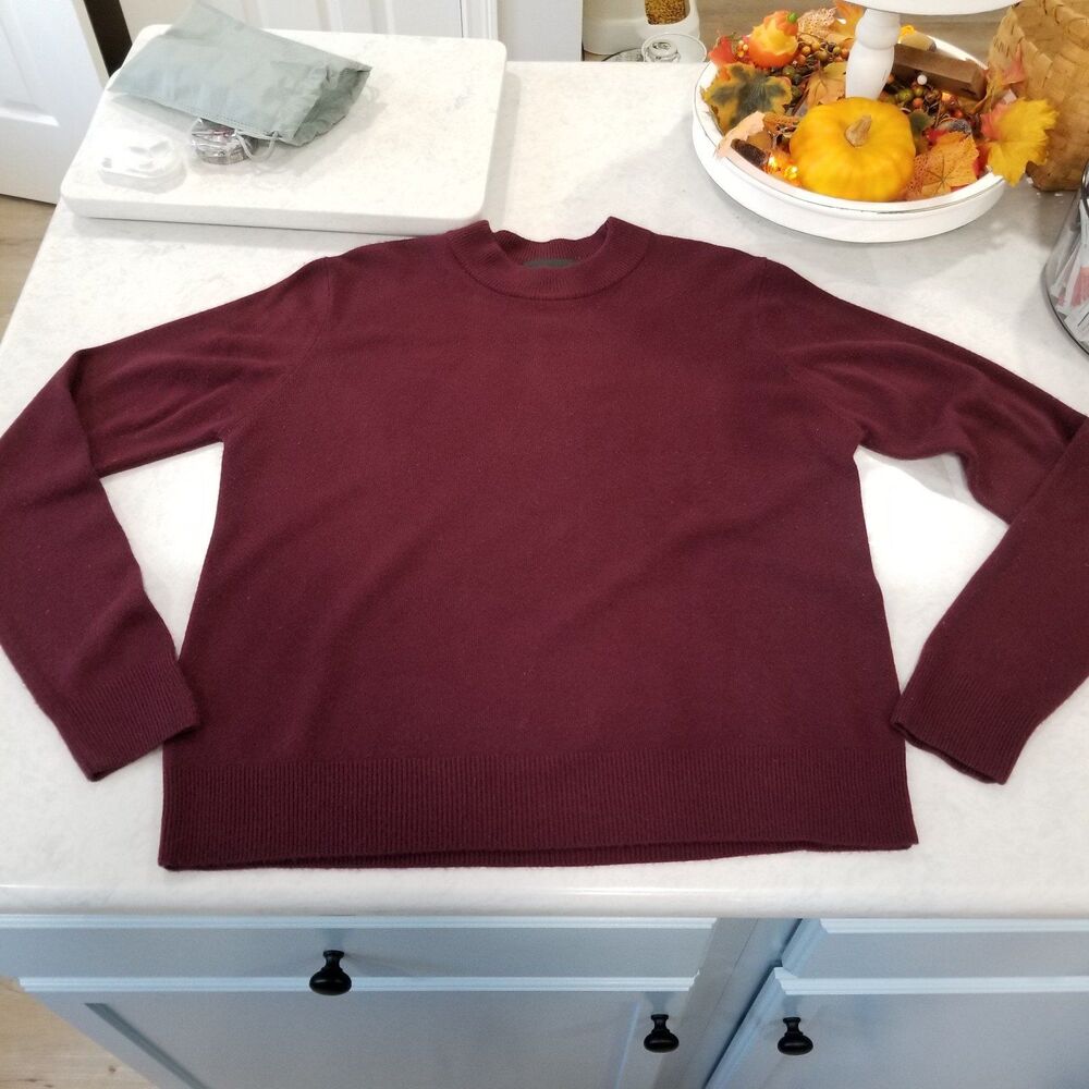 Vintage sag harbor sweater very soft possibly cashmere